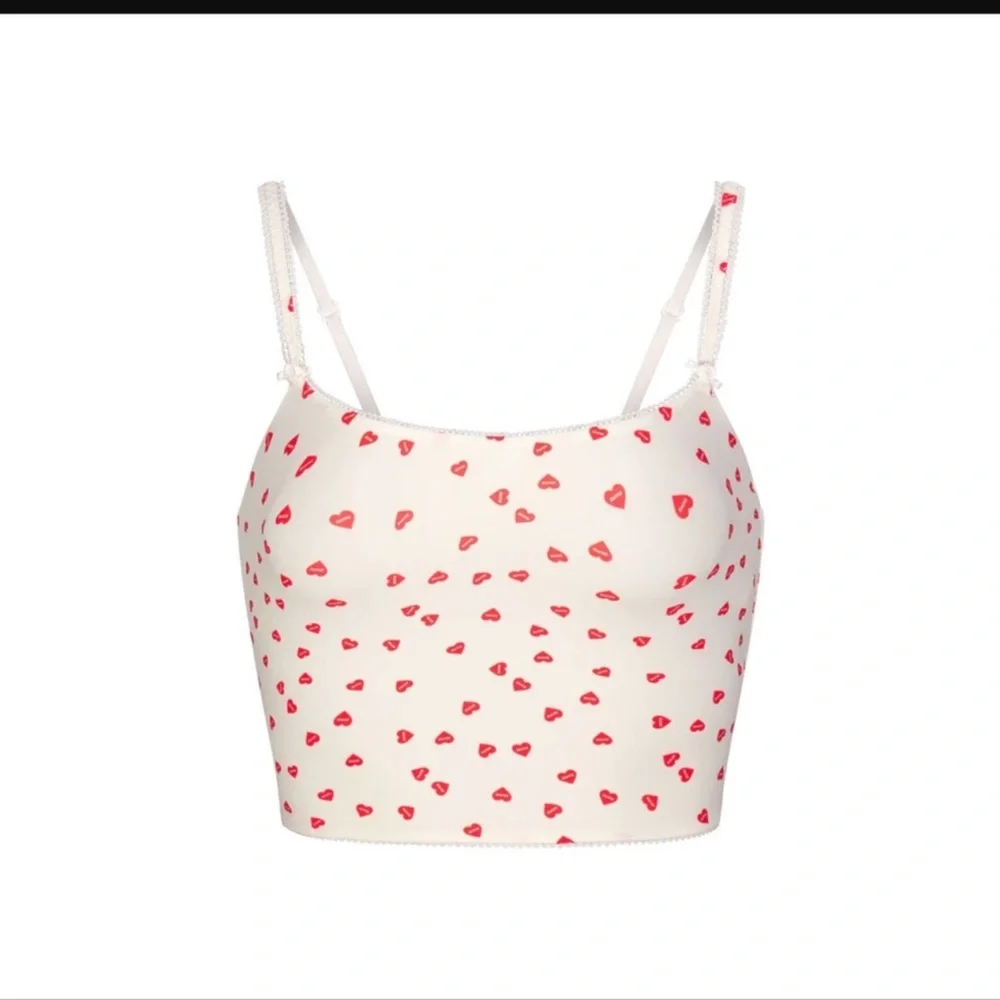 NWT SKIMS VALENTINE EDITION FITS EVERYBODY PICOT TRIM CROPPED CAMI | LARGE - Picture 4 of 15